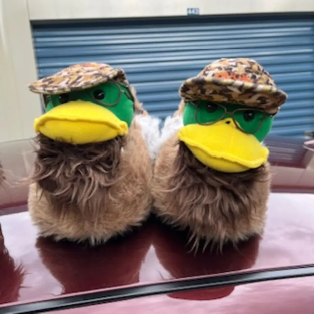 Size 10-11 {One Size Fits Most} . Duck Dynasty Ducks & Uncle Si Slippers Bundle